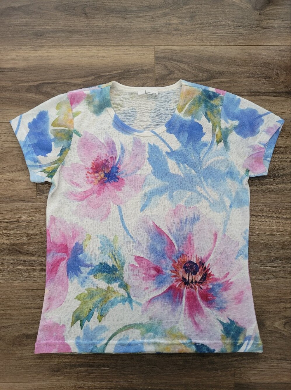Milano Women S Floral Watercolor Accent Top